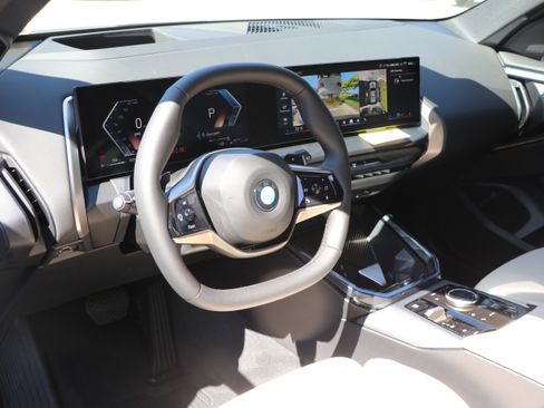 Certified 2025 BMW X3 xDrive30i w/ Premium Package image 14