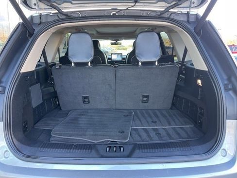 Used 2023 Lincoln Aviator Grand Touring w/ Equipment Group 301A image 11