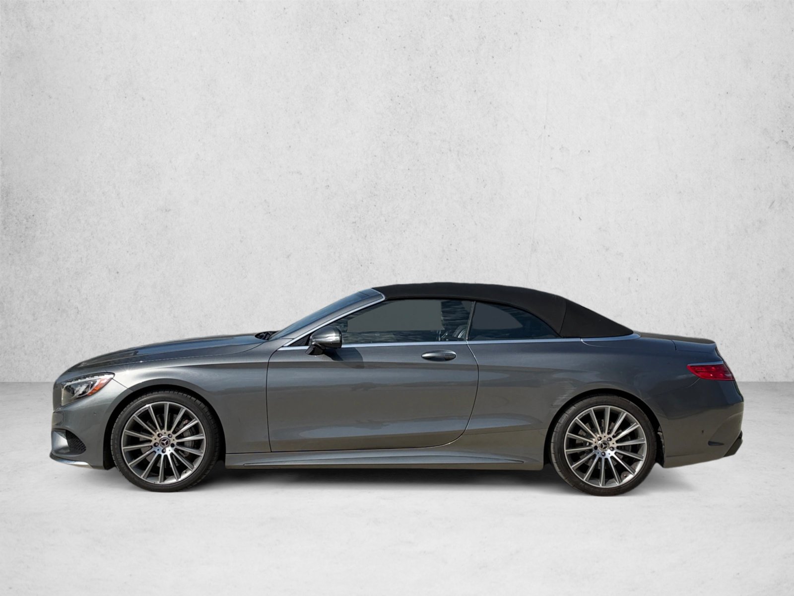 Used 2017 Mercedes-Benz S 550 Cabriolet image 8