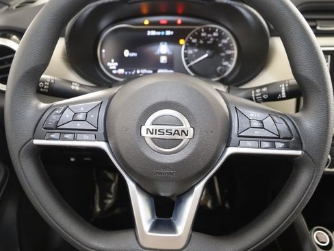 Used 2020 Nissan Versa SV image 28