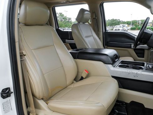 Used 2017 Ford F350 Lariat w/ Lariat Ultimate Package image 31