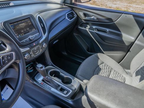 Used 2019 Chevrolet Equinox LT image 16