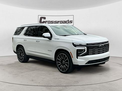 Used 2025 Chevrolet Tahoe High Country image 7