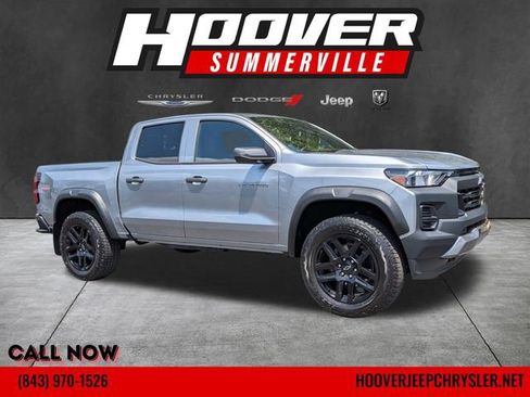 Used 2025 Chevrolet Colorado Trail Boss AWD/4WD image 1