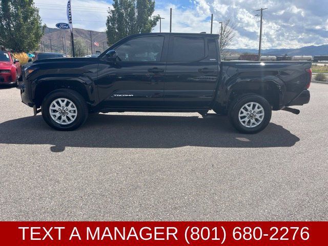 Used 2025 Toyota Tacoma SR5 AWD/4WD image 7