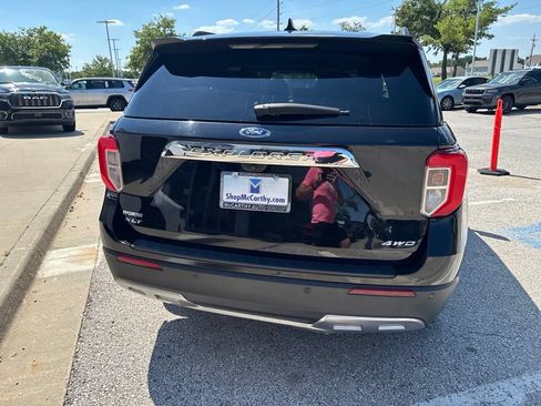 Used 2024 Ford Explorer XLT w/ Equipment Group 202A AWD/4WD image 27