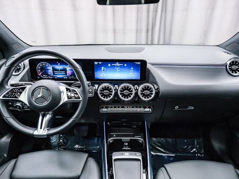 Certified 2025 Mercedes-Benz GLA 250 image 13