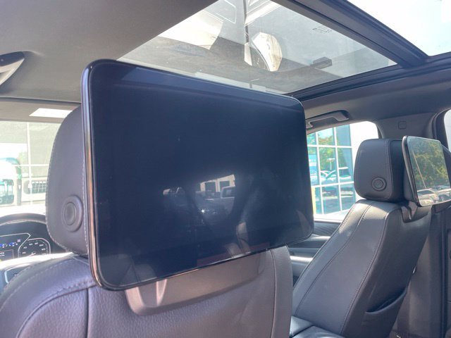 Used 2021 GMC Yukon XL Denali w/ Denali Premium Package AWD/4WD image 10