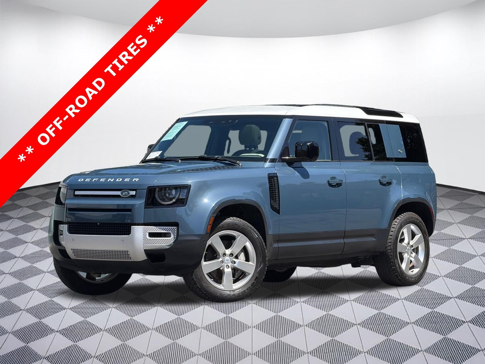 Used 2023 Land Rover Defender 110 SE AWD/4WD image 1