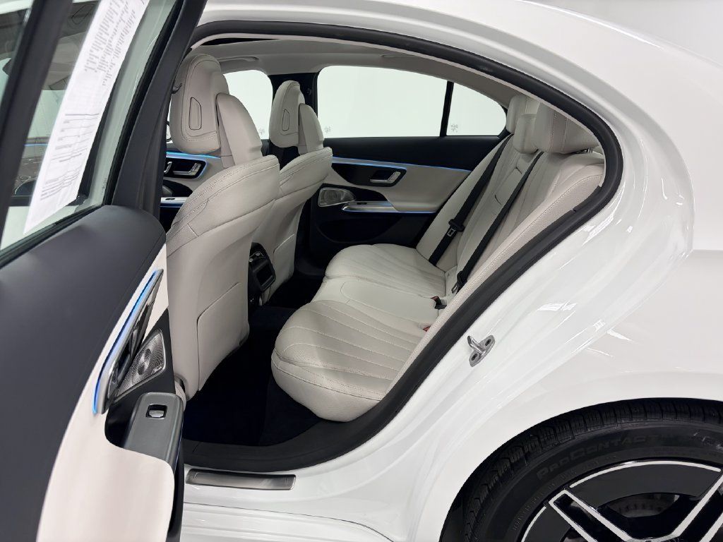 Certified 2026 Mercedes-Benz E 350 4MATIC Sedan image 18