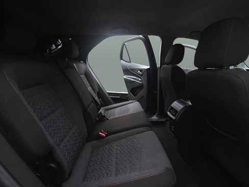 Used 2022 Chevrolet Equinox LT FWD image 17