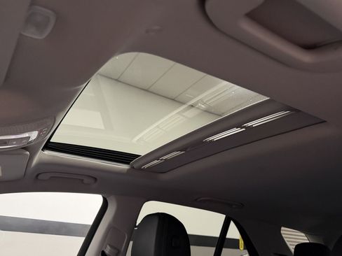 Used 2024 Mercedes-Benz GLE 450 GLE 450 image 24