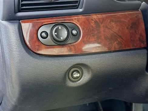 Used 2001 Chrysler Sebring Limited image 10