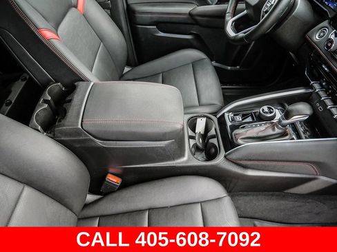 Used 2023 Chevrolet Colorado Z71 w/ Z71 Convenience Package 2 AWD/4WD image 19