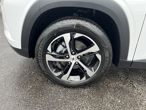 New 2026 Chevrolet Trax RS w/ Sunroof Package image 31