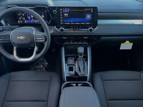 New 2024 Chevrolet Colorado LT w/ LT Convenience Package image 10