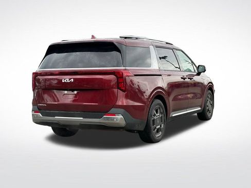 Certified 2025 Kia Carnival SX FWD image 5