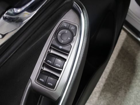 Used 2016 Chevrolet Malibu LT FWD image 14