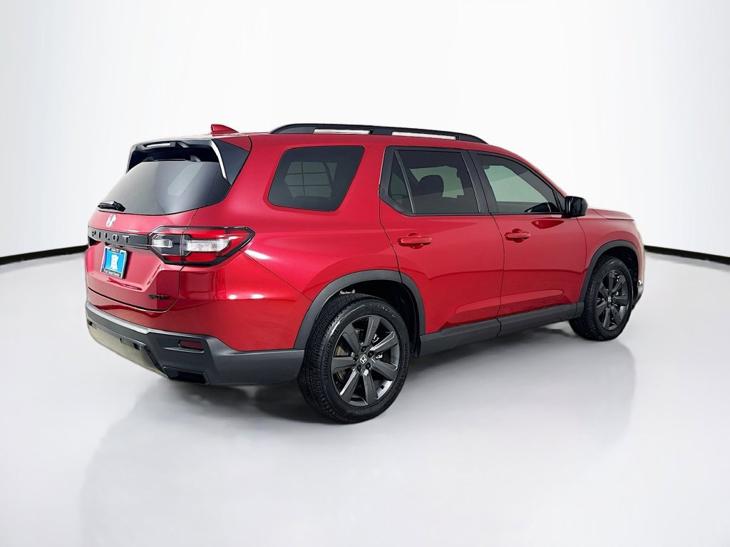 Used 2026 Honda Pilot Sport image 8