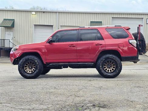 Used 2016 Toyota 4Runner Trail Premium image 4