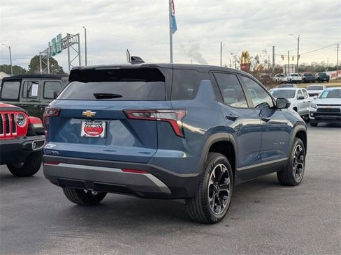 New 2026 Chevrolet Equinox LT w/ Safety and Technology Package image 3