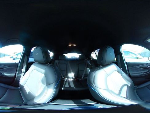 Used 2025 Buick Envista Sport Touring image 40