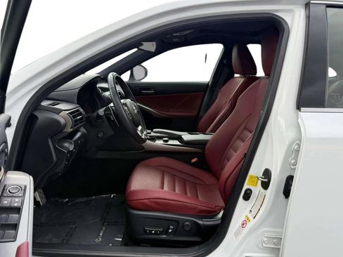 Used 2018 Lexus IS 300 F Sport image 12