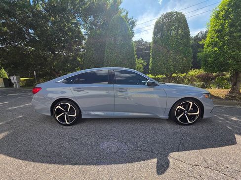 Used 2021 Honda Accord Sport image 6