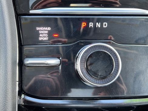 Certified 2023 Jeep Grand Cherokee L Limited image 32