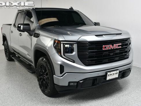Used 2024 GMC Sierra 1500 Elevation w/ Elevation Premium Package AWD/4WD image 1