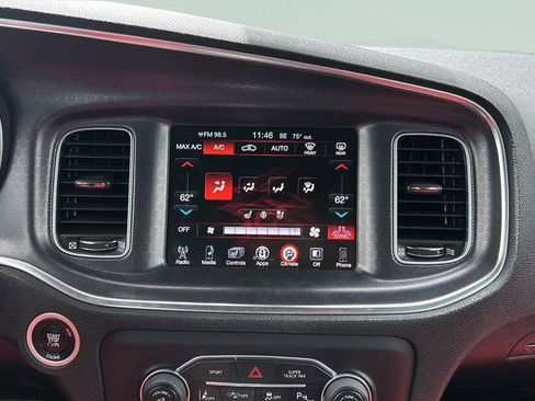 Used 2016 Dodge Charger R/T Scat Pack w/ Technology Group RWD image 19