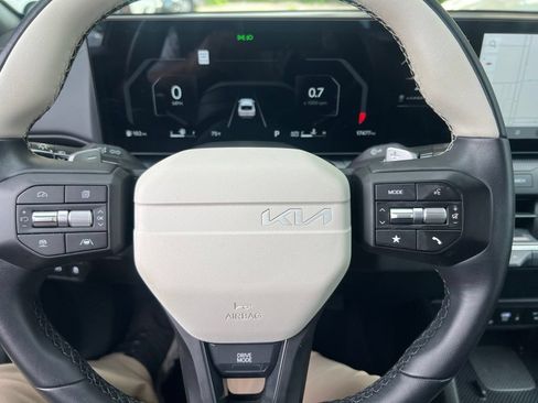 Certified 2025 Kia K4 GT-Line FWD image 60