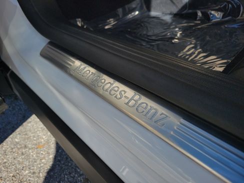 Certified 2025 Mercedes-Benz GLB 250 image 24