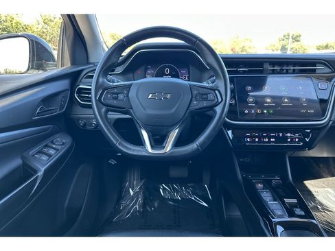 Used 2023 Chevrolet Bolt EUV LT w/ Convenience Package FWD image 16