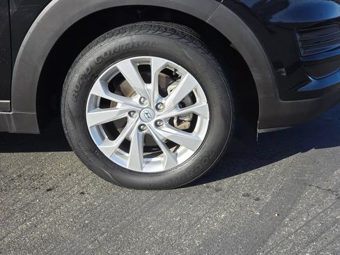 Used 2019 Hyundai Tucson SE FWD image 2