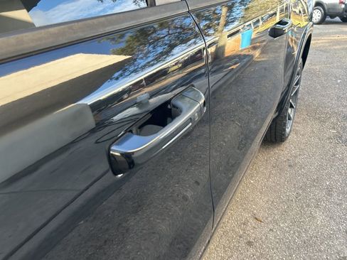 Used 2019 RAM 1500 Laramie image 16