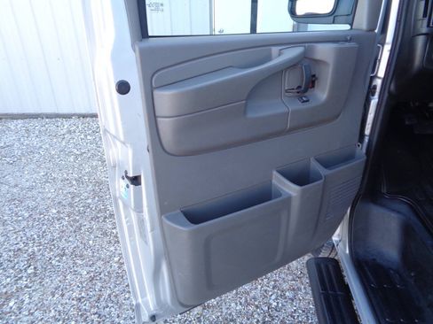 Used 2014 Chevrolet Express 3500 LT w/ LT Preferred Equipment Group RWD image 33