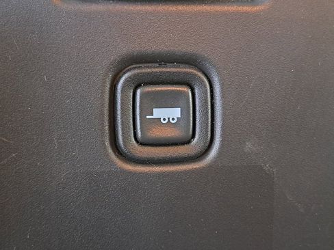 Used 2024 Chevrolet Express 2500 w/ Driver Convenience Package image 14