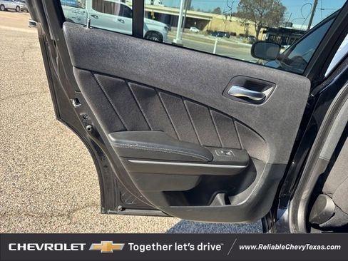 Used 2023 Dodge Charger SXT image 10