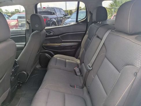 Used 2021 GMC Acadia SLE w/ Driver Convenience Package FWD image 14