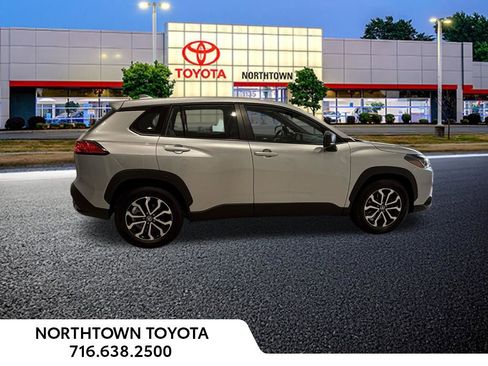 Used 2024 Toyota Corolla Cross AWD Hybrid image 27