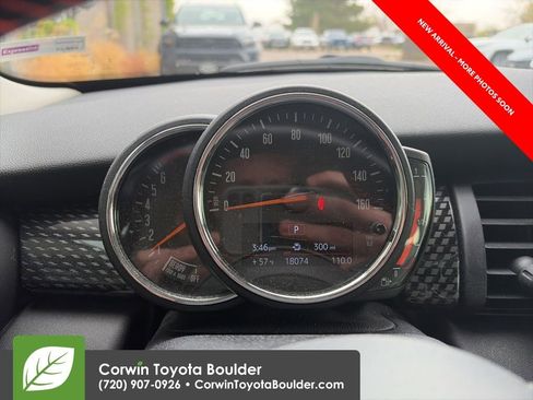 Used 2020 MINI Cooper S w/ Signature Upholstery Package image 9