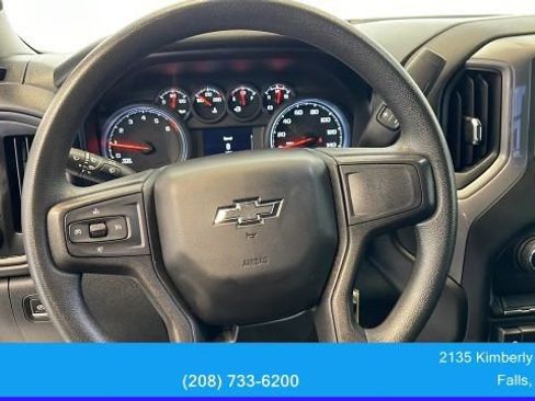 Used 2021 Chevrolet Silverado 1500 Custom Trail Boss w/ LPO, Dark Essentials Package image 18