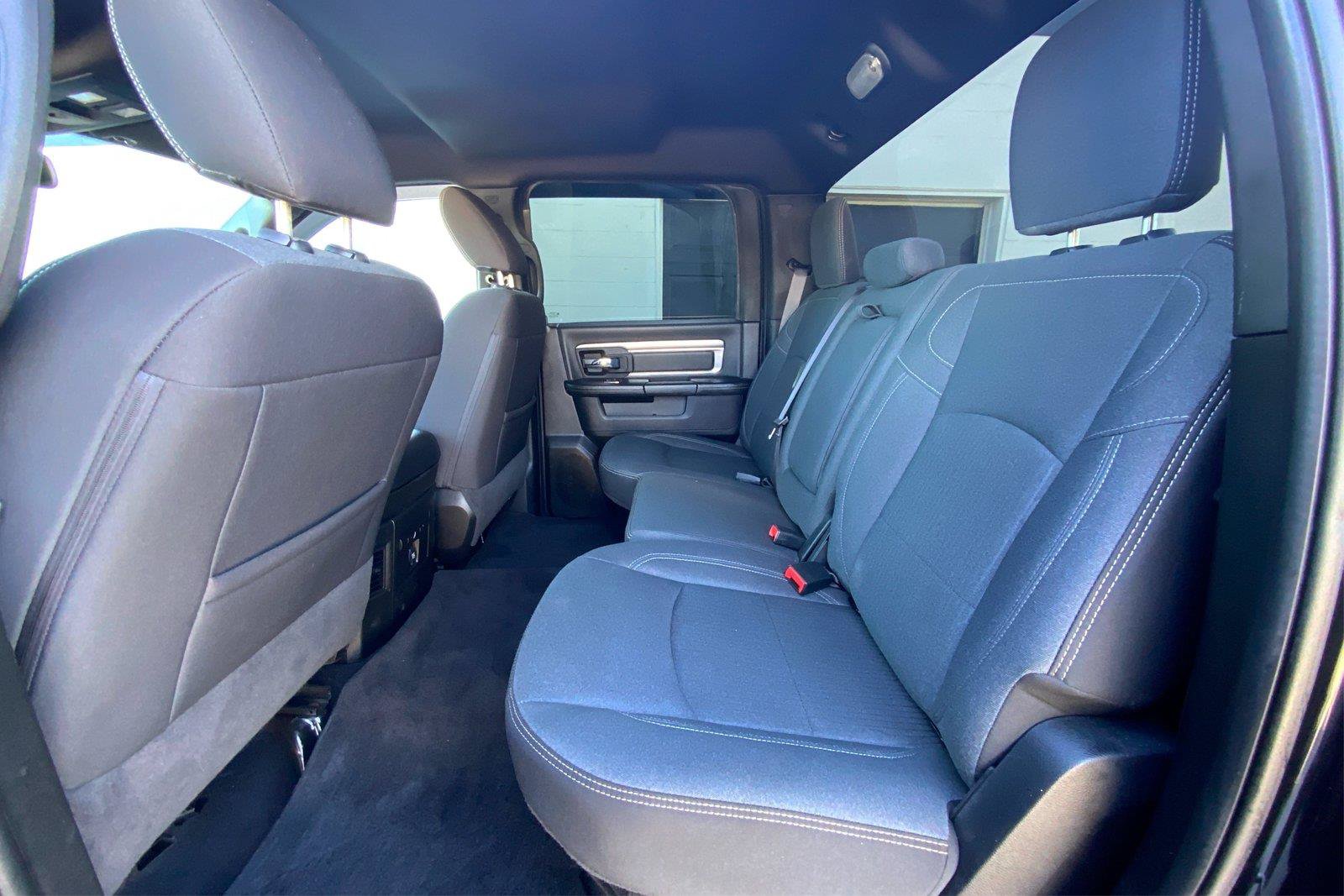 Used 2022 RAM 1500 Warlock AWD/4WD image 11
