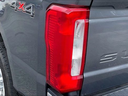 Used 2025 Ford F250 XLT w/ F-250 >10K GVWR Package AWD/4WD image 30