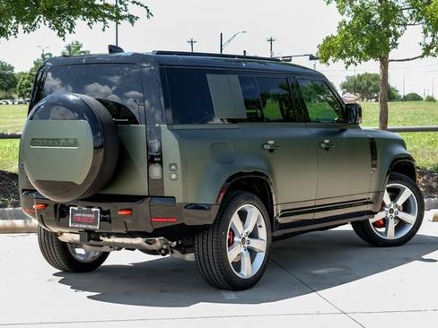 New 2026 Land Rover Defender 110 X AWD/4WD image 10
