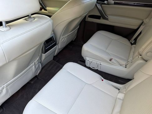 Used 2019 Lexus GX 460 Luxury AWD/4WD image 15