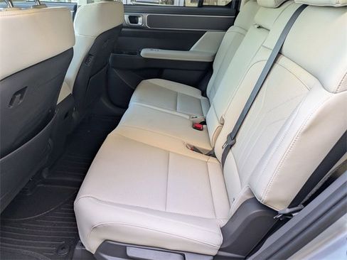 Used 2024 Hyundai Santa Fe SEL image 26