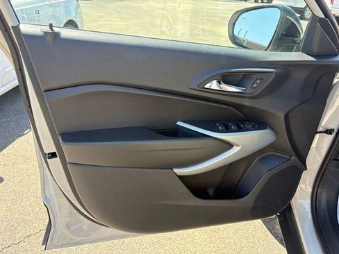 New 2026 Chevrolet Trax RS image 10