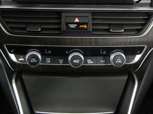 Used 2022 Honda Accord EX-L image 21
